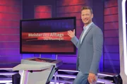 Moderator Florian Weber stellt in seinem SWR Wissensquiz „Meister des Alltags“ die Alltagstauglichkeit seiner prominenten Kandidaten auf die Probe. „Meister des Alltags“ spendet seinen Gewinn einem guten Zweck. Moderation Florian Weber