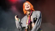 Alli Neumann auf der Bühne während des PULS Open Air Festivals auf Schloss Kaltenberg.