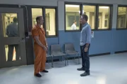 Special Agent Pride erfährt, dass der Kriminelle Douglas Hamilton schon bald einen Deal abschließen wird, um aus dem Gefängnis zu entkommen. Also arbeitet das NCIS-Team daran, den Clearwater-Fall ein für alle Mal zu lösen.