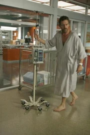 Denkt gar nicht daran, in seinem Bett liegenzubleiben: Dr. Gregory House (Hugh Laurie)