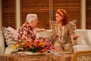 Phil (Leslie Jordan, l.); Sheila (Swoosie Kurtz, r.)