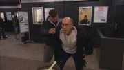 Les Gold (r.) Les Gold (r.)