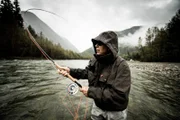 Peter Schröcksnadel beim Fliegenfischen in Kanada