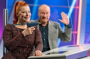 Beim SWR Wissensquiz „Meister des Alltags“ geht es "heiß" her. Die Klebe-Schützin, Enie van de Meiklokjes, zeichnet eine lange Verbundenheit mit der Ratesendung aus. Und er Zusammenhalt zwischen ihr und ihrem Teamkollegen Bodo Bach? Hält!