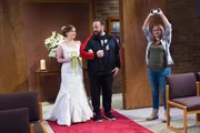 V.l.: Kendra Gable (Taylor Spreitler), Kevin Gable (Kevin James), Sara Gable (Mary-Charles Jones)