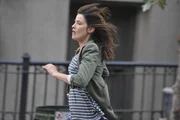 Als Marshall eine SMS von Max, einem Bekannten erhält, der ihm mitteilt, dass Woody Allen in einem Steakhouse in Downtown sitzt, beschließen die Freunde, ein Wettrennen dorthin zu machen. Doch wird Robin (Cobie Smulders) wirklich gewinnen?