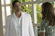 Eric Delko (Adam Rodriguez, l.) und Natalia Boa Vista (Eva La Rue, r.) haben schon eine Vermutung, wer für den Mord an der jungen Frau verantwortlich sein könnte ...
