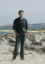 Tim Speedle (Rory Cochrane) wurde vor einigen Jahren angeblich im Einsatz getötet - umso erstaunter ist Eric Delko, als er plötzlich vor ihm steht ...