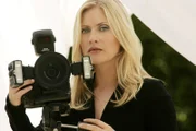 Calleigh Duquesne (Emily Procter) hält jedes noch so kleine Detail fest ...