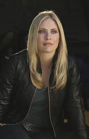 Nachdem sie in Notwehr den Lenker eines Fahrzeuges erschossen hat, wird Calleigh Duquesne (Emily Procter) von schweren Schuldgefühlen geplagt. Der der führerlose Wagen ist nämlich in ein Sportgeschäft gerast, wobei eine unschuldige Frau tödlich verletzt wurde ...