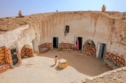 In den „Troglodyt“ genannten Höhlenwohnungen leben mehrere Generationen miteinander.