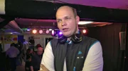 Dominik will als Rapper durchstarten..