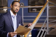 Das Team um Stephen Walker (Damon Gupton) muss einen Serientäter zur Strecke bringen, während sich Reid um seine Mutter kümmert ...