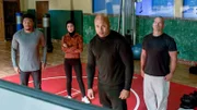 (v.li.): Caleb Castille (Special Agent Devin Rountree), Medalion Rahimi (Special Agent Fatima Namazi), LL Cool J (Special Agent Sam Hanna).