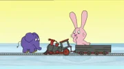 Hase und Elefant erleben eine Geschichte mit großen Fahrzeugen.