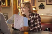 McKenna Grace (Paige Swanson).