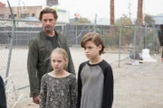 COLONY -- "Ronin" Episode 213 -- Pictured: (l-r) Sarah Wayne Callies as Katie Bowman, Alex Neustaedter as Bram Bowman