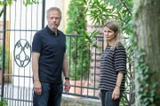 Stefan Pointner (Wowo Habdank) will von seiner Geliebten Miriam Koslik (Doris Hindinger) wissen, ob an der Entführung seines Sohnes Markus beteiligt war.