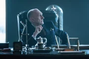 Nils Hagen (Peter McRobbie)