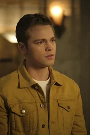 Jack (Alexander Calvert)