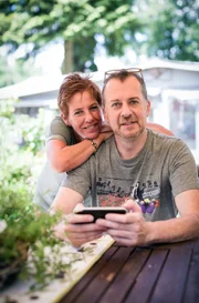 Bei jedem geeigneten Anlass schmücken Susanne und Christian ihre Parzelle.