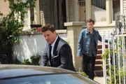 Seeley Booth (David Boreanaz, l.); Lance Sweets (John Francis Daley, r.)