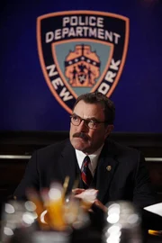 Die Familie erwartet von Frank (Tom Selleck), dass der sich für seinen Sohn Danny stark macht, doch er will er sich nicht dem Verdacht von Vetternwirtschaft aussetzen ...