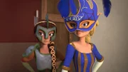 Lisa und Bianca gehen auf einen Maskenball.