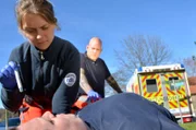 Im Notfall zählt jede Sekunde – und trotzdem müssen die Retter stets achtsam und konzentriert sein. Kein Einsatz gleicht dem anderen.