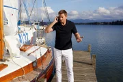 Kommissar Hansen (Igor Jeftić) ist enttäuscht: Seine Cousine hat den geplanten Segeltörn kurzfristig abgesagt.