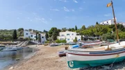 Abenteuer Spanien Die Mittelmeerküste Prominentester Bewohner von Portlligat an der Costa Brava war der Künstler Salvador Dalí.