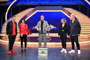 (v.l.n.r.) Max Kruse; Dilara Kruse; Matthias Opdenhövel; Lia Mitrou; Knossi