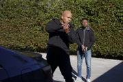 Sam Hanna (LL Cool J, l.); Devin Rountree (Caleb Castille, r.)