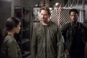 COLONY -- "Seppuku" Episode 212 -- Pictured: (l-r) Josh Holloway as Will Bowman, Tory Kittles as Broussard