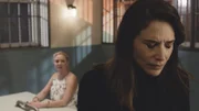 Serienmörderin Dr. Madison Gray (Elisabeth Röhm, l.) hat ein neues Spiel begonnen, das speziell auf Alicia Brown (Claire Forlani, r.) abzielt ...