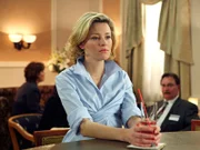 Auf einer Chirurgen-Tagung in Phoenix trifft J. D. seine Ex-Freundin Kim (Elizabeth Banks). Zu seiner Verwunderung ist sie, entgegen ihrer früheren Behauptung, eine Fehlgeburt erlitten zu haben, hochschwanger. Als sie ihn um Hilfe bittet, ist J. D. völlig überfordert ...