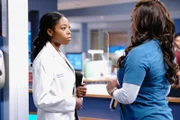 Chicago Med
Staffel 6
Folge 14
Asjha Cooper as Vanessa Taylor, Marlyne Barrett as Maggie Lockwood
SRF/NBC Universal