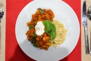 Vegetarische "Bolognese" mit Bulgur von Rolf H?äßler