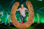 Glück g'habt hat Comedian Heinrich del Core in der letzten Zeit häufig - deshalb gibt er das in seinem neuen Programm zum Besten.