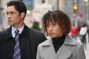 Versuchen einen alten Fall zu lösen: Kat Miller (Tracie Thoms, r.) und Scott Valens (Daniel Pino, l.) ...