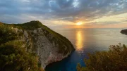 Die Ionischen Inseln liegen am westlichen Rand Griechenlands im Mittelmeer. Italien ist nicht weit.
