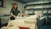 Bis zu acht Stunden am Tag arbeitet diese Inhaftierte in der "Kammer". Diese speziellen Räume sind der erste Anlaufpunkt für Neuankömmlinge. Im Gefängnisjargon "Zugänge" genannt. Über 320 weibliche Neuzugänge hat die JVA Zweibrücken im Jahr. Davon nur etwa jede sechste auf der Jugendstation.