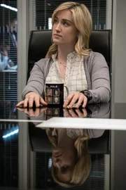 Patterson (Ashley Johnson)