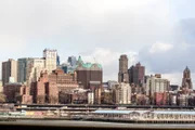 Die Skyline von Brooklyn, von Lower Manhattan aus gesehen.