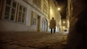 Nachgestellte Szene: Spion in der Wiener Innenstadt.