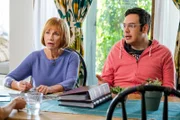 L-R: Sharon (Kathy Baker), David (Nelson Franklin)