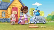 DOC MCSTUFFINS - "Doc McStuffins Goes McMobile" - Doc and her dad build a mobile clinic so she can fix toys when she's away from home. This episode of Disney Junior's "Doc McStuffins" airs FRIDAY, SEPTEMBER 6 (10:00 AM - 10:30 AM ET/PT) on Disney Junior. (DISNEY JUNIOR) LAMBY, HATTIE, DOC, CHILLI, STUFFY