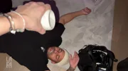 S03E188: Am letzten Tag auf Málaga geht es für Kevin und Julia in die Foodhalle. Es wird geschlemmt, bis der Flieger kommt. Am Abend wird Kevin noch prompt gepranked.