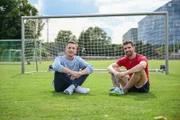 Eric Mayer (l.) trifft Benjamin Näßler (r.), der jahrelang mit einem Geheimnis lebte. Er konnte nicht der sein, der er war. Für "Terra Xplore" geht Eric der Frage nach, warum es so schwierig ist, die Wahrheit zu sagen.