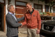 Rolf Pflüger (Wolfram Berger, l.) und Hans Gruber (Heiko Ruprecht, r.) hoffen, dass ihre Zusammenarbeit bald erfolgreich starten kann.